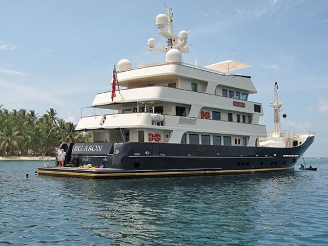 big aron yacht